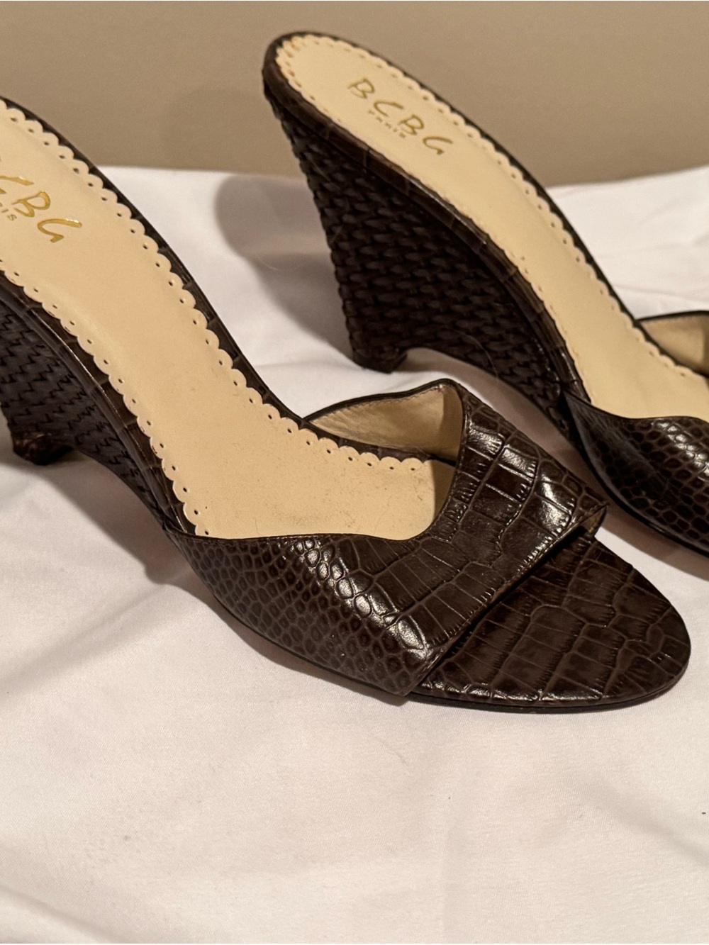 BCBG Dark Brown Croc-Embossed Slide Wedge Mules